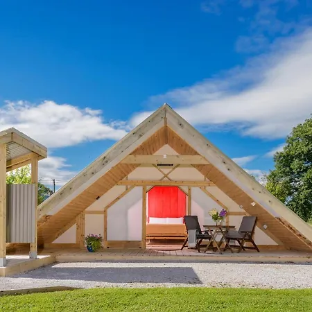 Luxury tent Killarney Glamping At The Grove, Suites And Lodges 2*