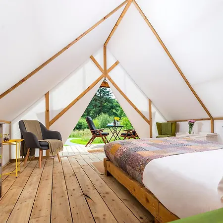 Killarney Glamping At The Grove, Suites And Lodges Luxury tent Killarney