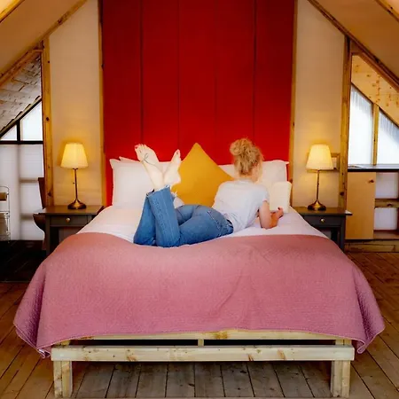 Luxury tent Killarney Glamping At The Grove, Suites And Lodges Killarney