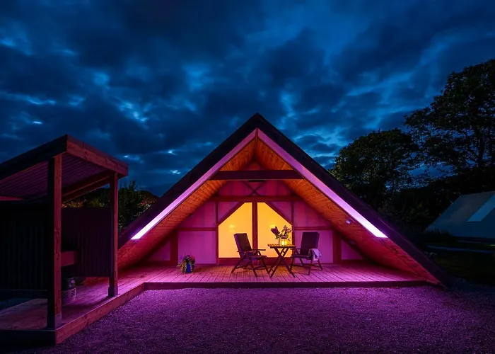 Luksusowy namiot Glamping At The Grove, And 4*