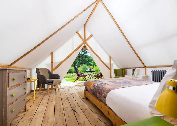 Glamping At The Grove, And אוהל מפואר קיל איירן