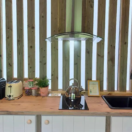 Glamping At The Grove, And كيلارني