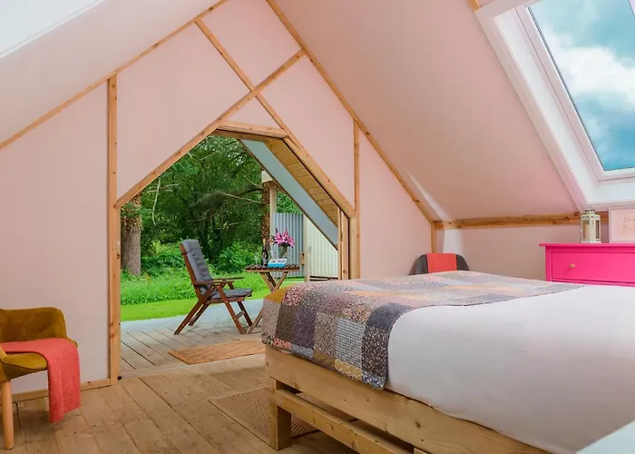 豪华帐篷 Glamping At The Grove, And 基拉尼